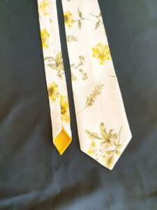 Spikkelvis Winkel - Geel das