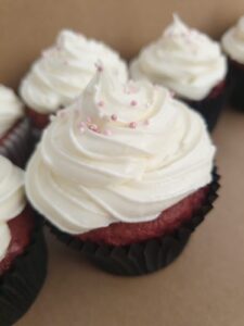 Vanilla Cupcakes (2)